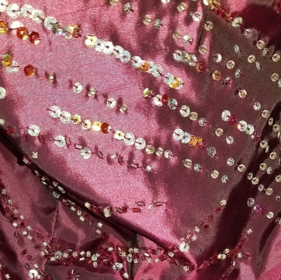 Panopoly Maroon Evening Dress With Sequins Size 0 - Picture 3 of 4